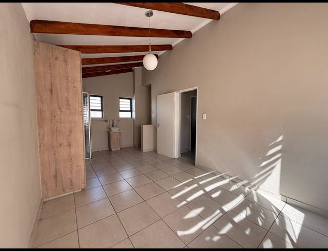 3 BEDROOM TOWNHOUSE FOR SALE IN WATERKLOOF AH